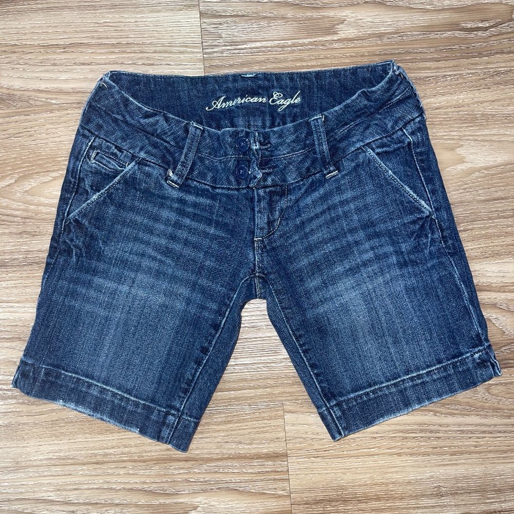 American Eagle Bermuda Stretch Low Rise Shorts sz0